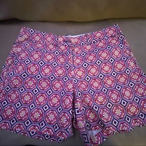 CROWN AND IVY SHORTS SIZE 6